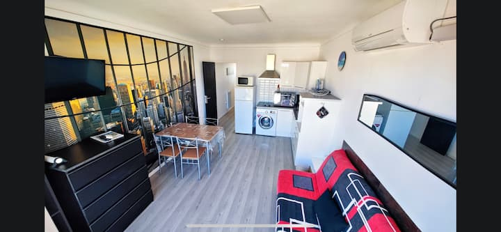 Studio Climatisé 28m², Vue Mer/montagne, Plage 50m - Elne