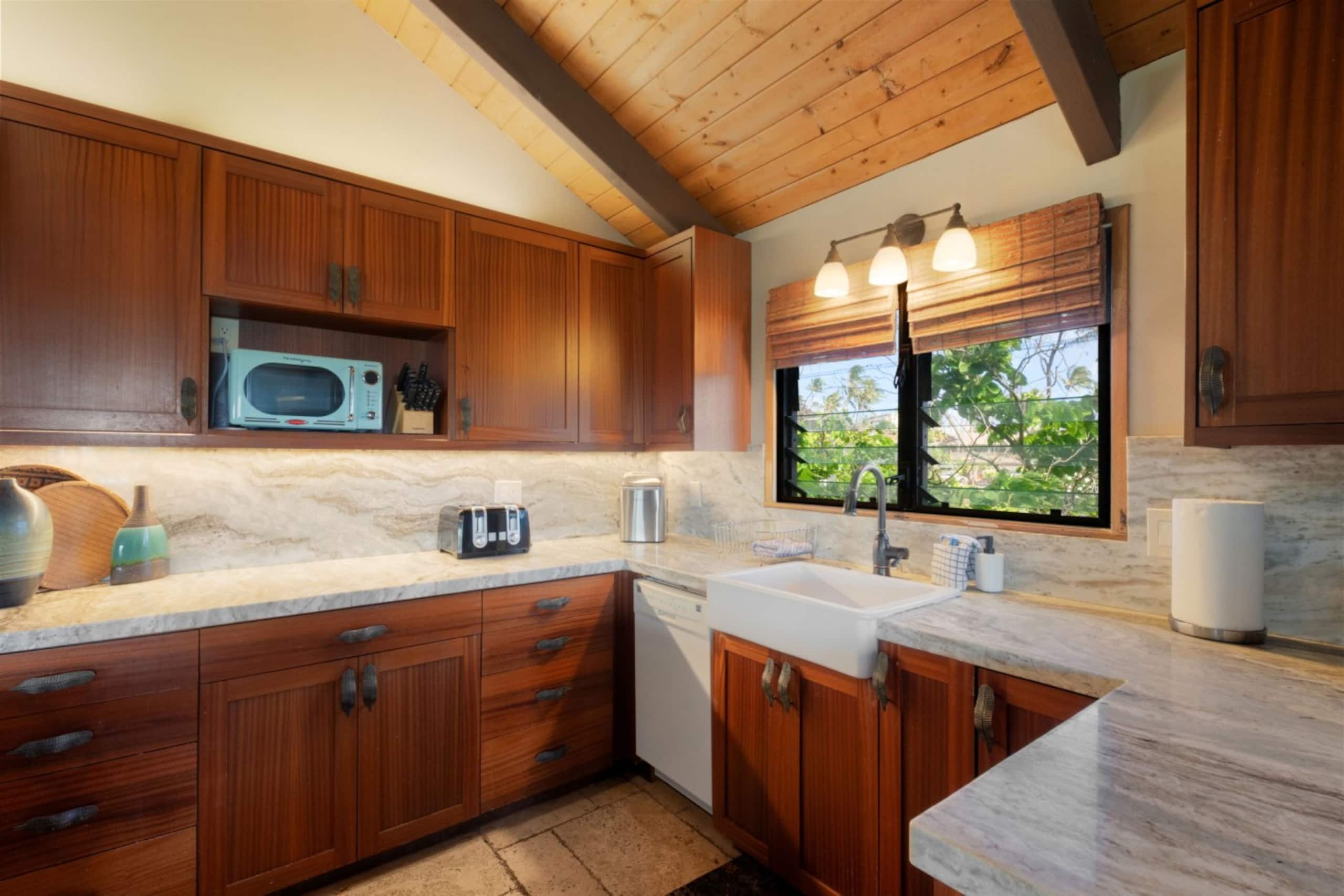 Home in Koloa · ★4.73 · 3 bedrooms · 5 beds · 3 baths - Image 13