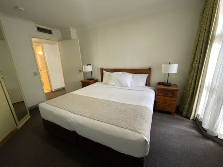 Spacious 1br Apartment-southbank-wifi/parking/pool - Brisbane