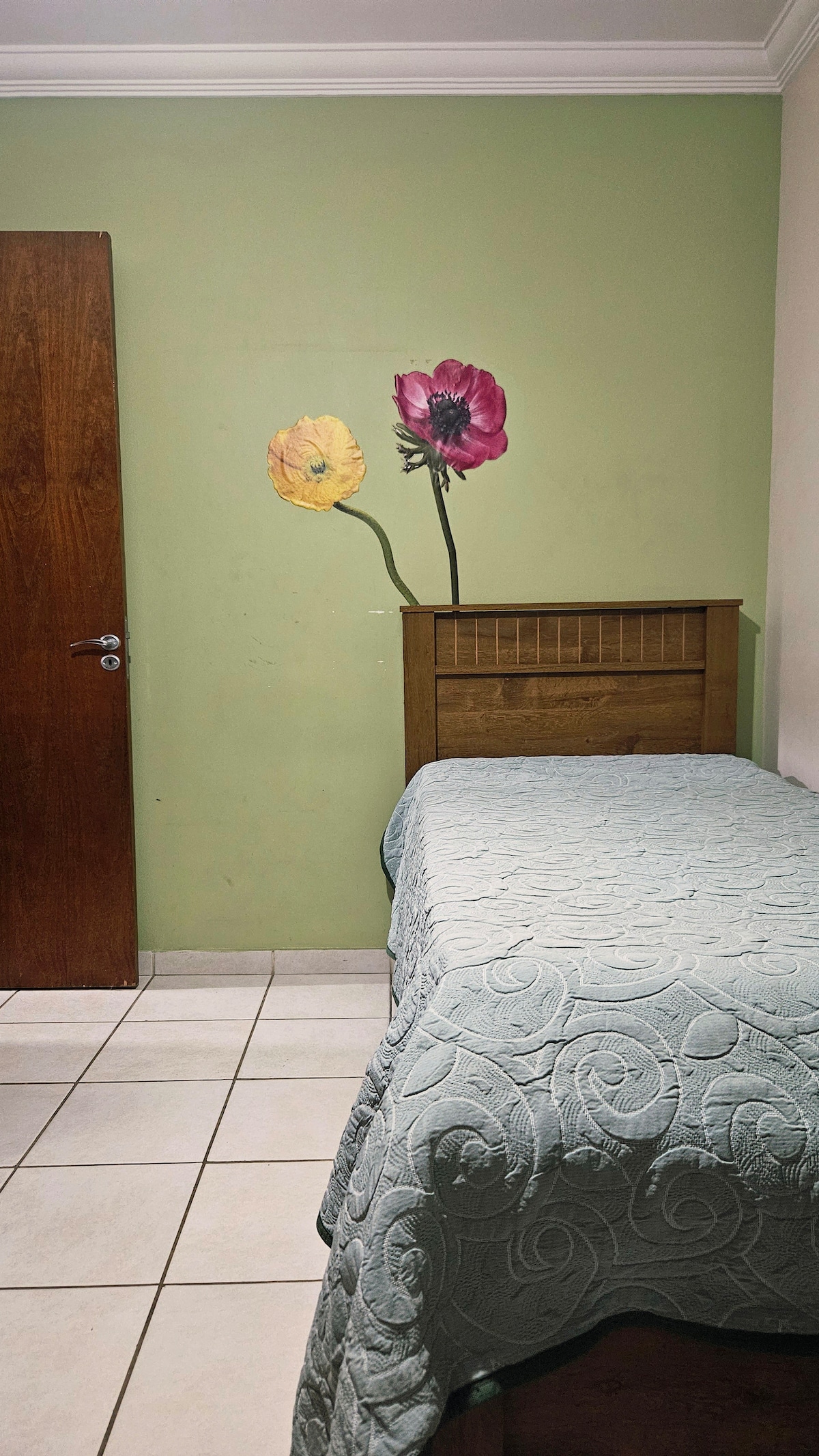 Habitación 2: cama individual.