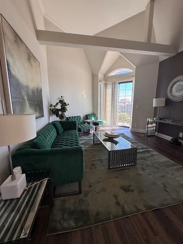 Penthouse Serenity in Beverly Hills