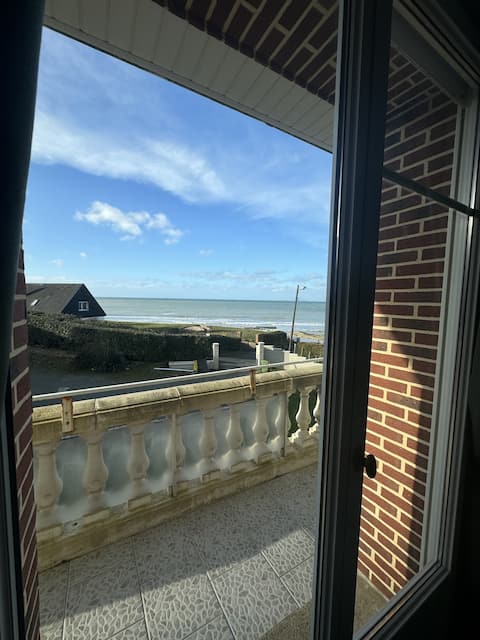 Spacious Villa with sea view 16 pax. Dieppe-Puys