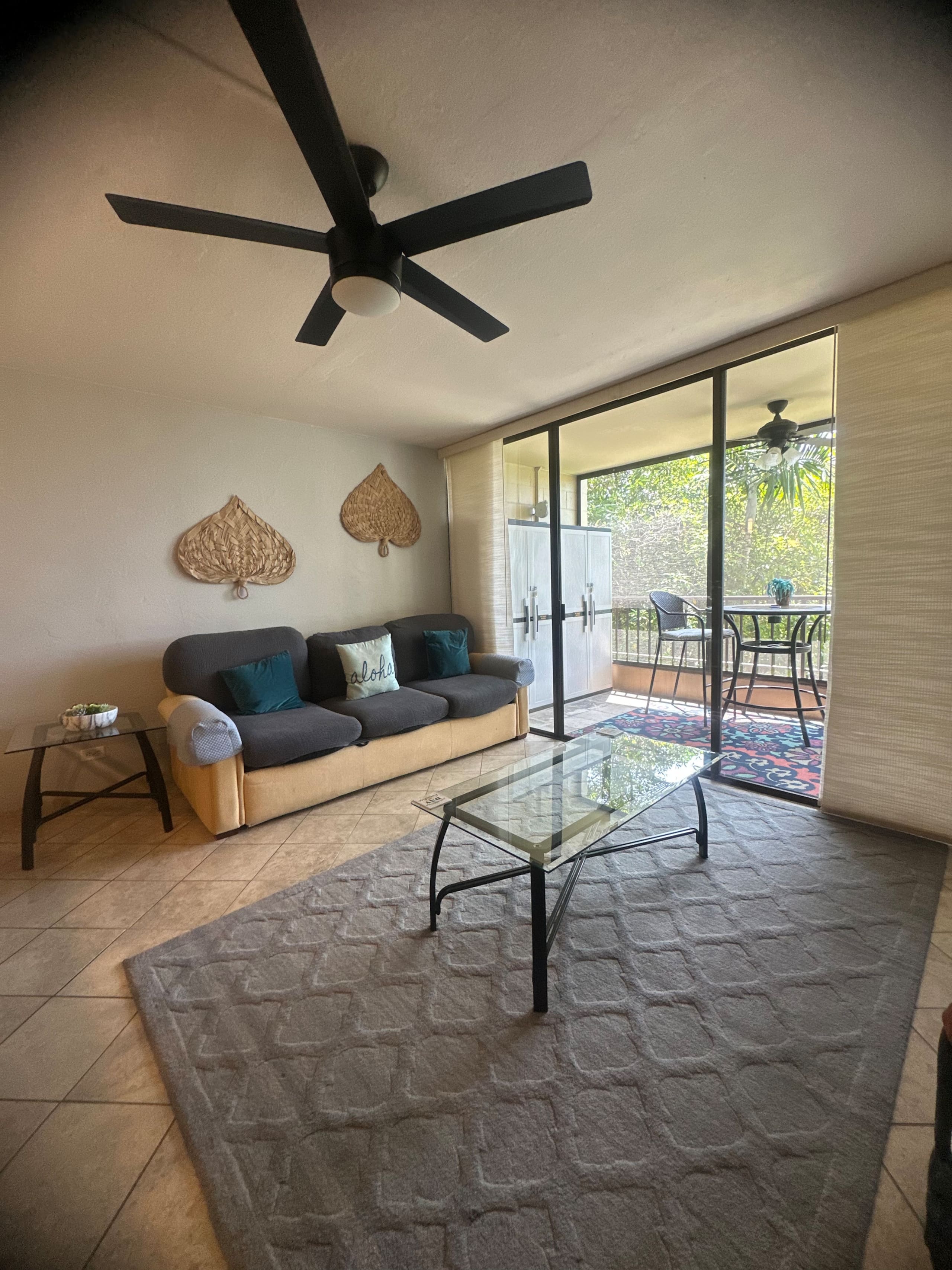 Condo in Kailua-Kona · ★4.92 · 1 bedroom · 2 beds · 1 shared bath - Image 2