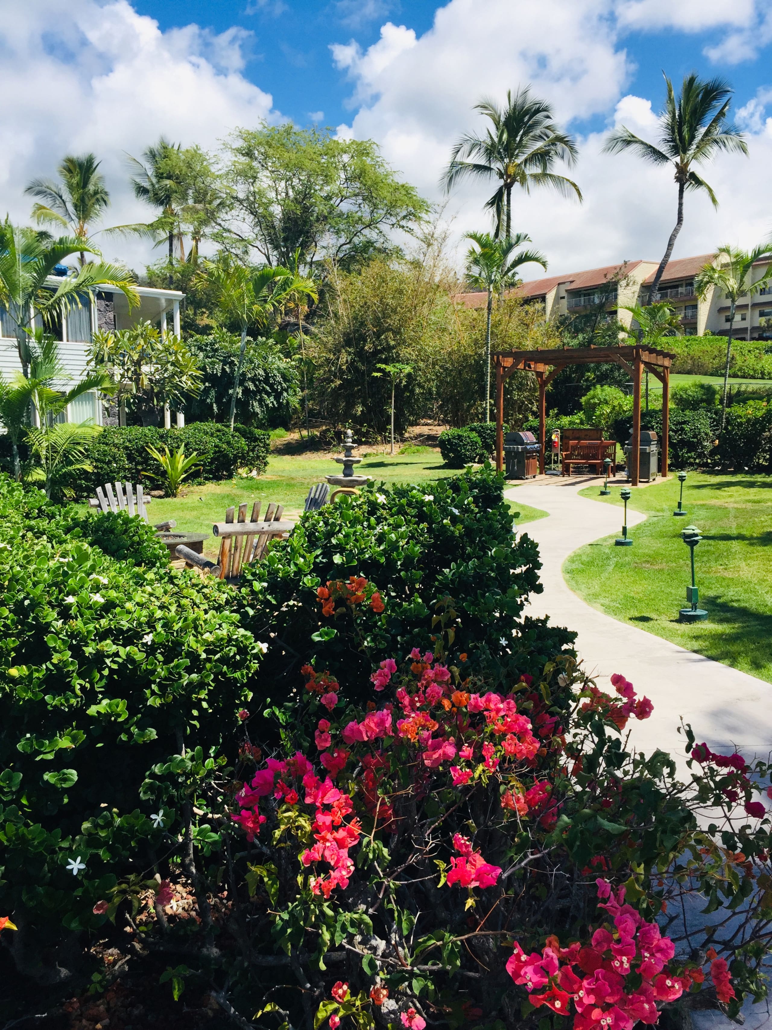 Condo in Kailua-Kona · ★4.88 · 2 bedrooms · 4 beds · 2.5 baths - Image 37