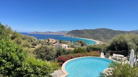 villa with pool, 3 bedrooms, superb sea view,