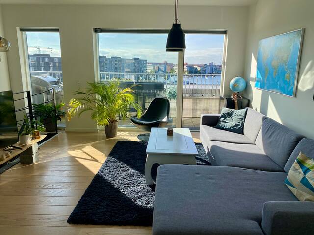 Two-floor penthouse with terrace and water view gallery image 3