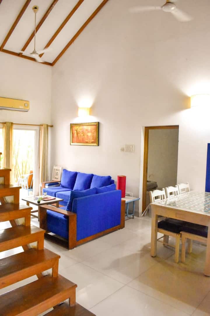 Living room image 2