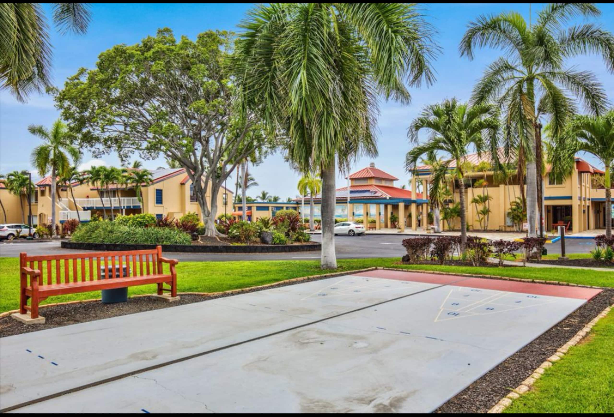 Condo in Kailua-Kona · ★4.91 · 2 bedrooms · 2 beds · 2 baths - Image 16