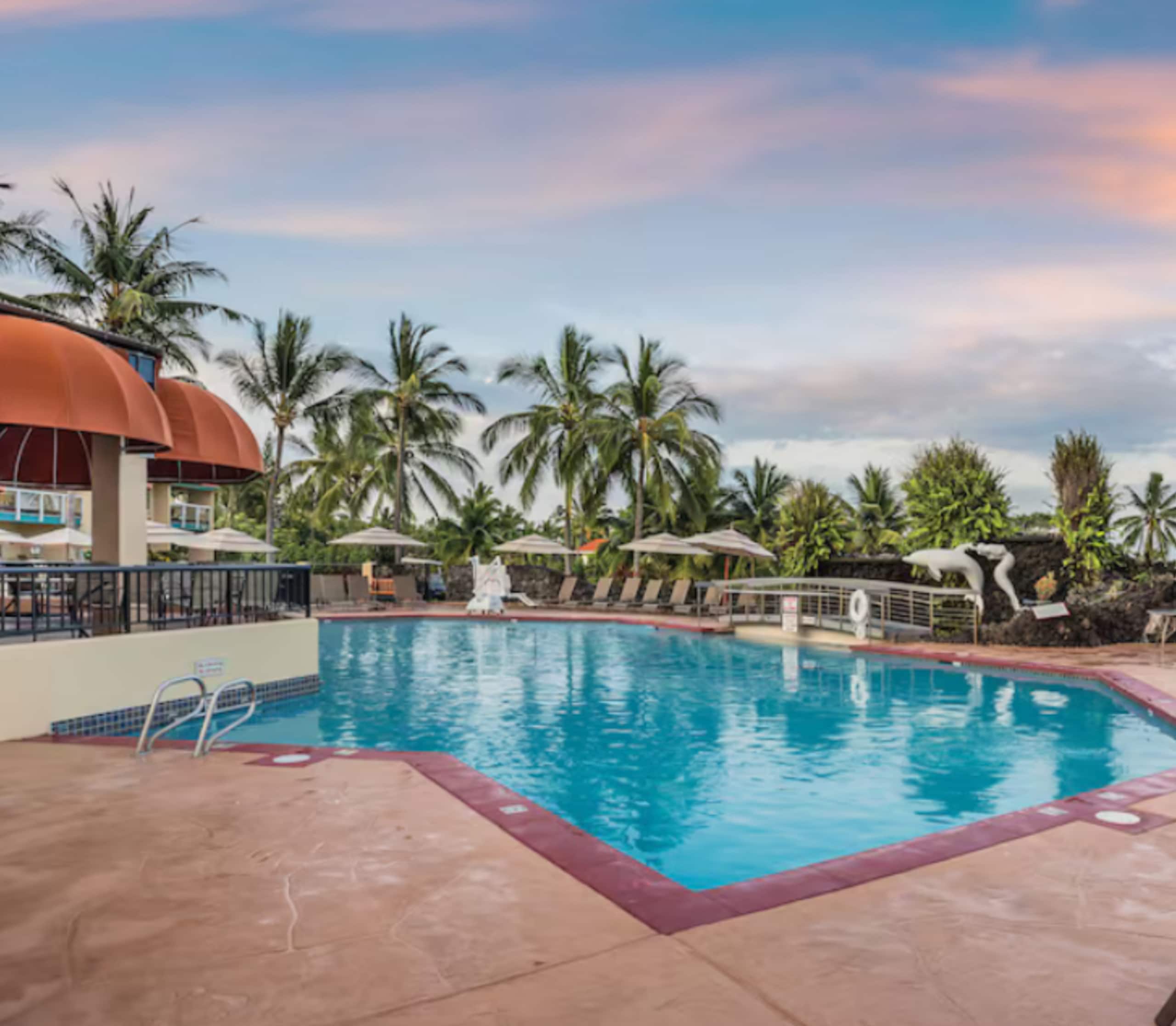 Condo in Kailua-Kona · ★4.91 · 2 bedrooms · 2 beds · 2 baths - Image 1