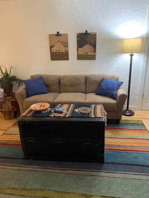 “Ranch House” Great Patio/Ample parking