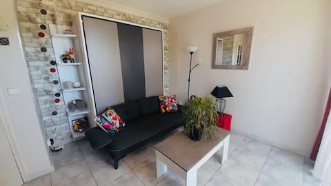 Propriété Airbnb réussie: Cozy studio in the city center of Cagnes-sur-Mer à Cagnes Sur Mer