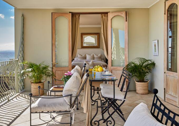 Sumptuous 2 bedroomed Villa with great Ocean Views gallery image 5