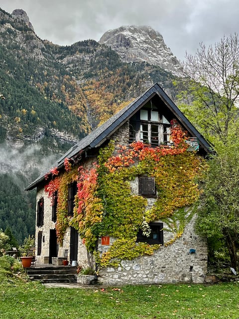 Casas de Zapatierno, Casa Montinier