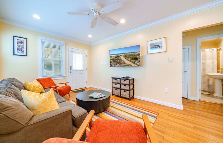 Cozy 1st Floor Bay Avenue Apartment - Carousel, Ocean City