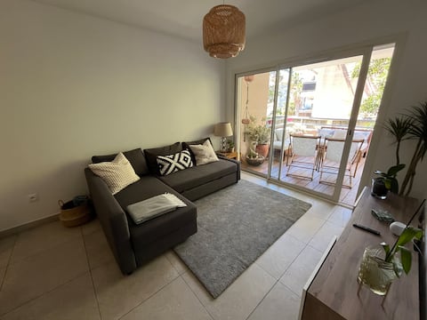 Annonce Airbnb populaire: A stone's throw from the beach à Marseille 8e Arrondissement