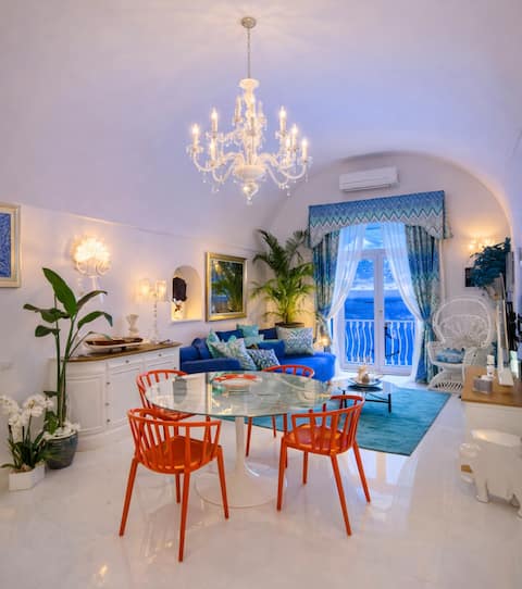 Proprietà Airbnb di successo: Incredible Sea View design Villa in Amalfi Coast a Praiano