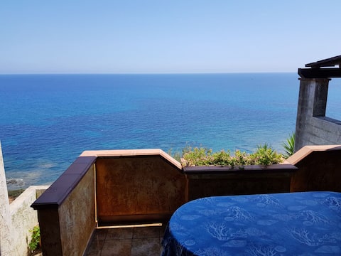 "Frontemare" villa with dreamy view