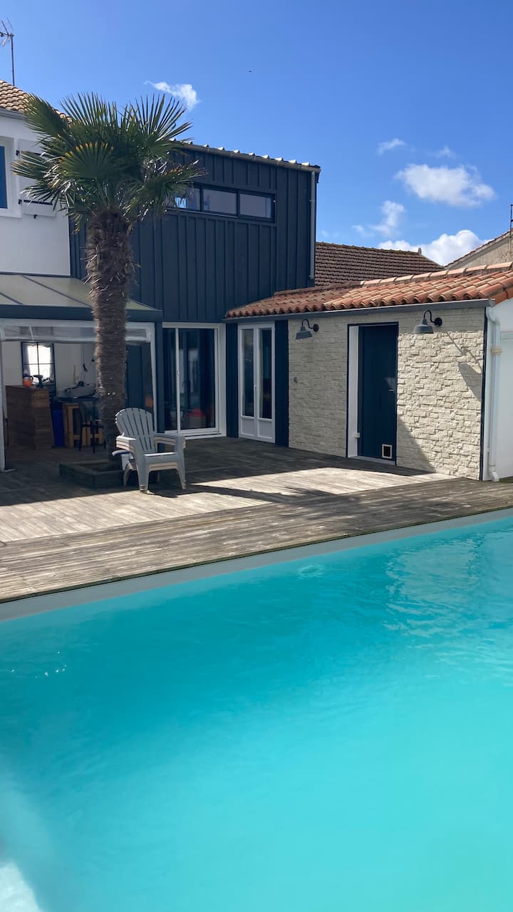 Belle Villa Familiale Bord De Mer Avec Piscine - La Rochelle