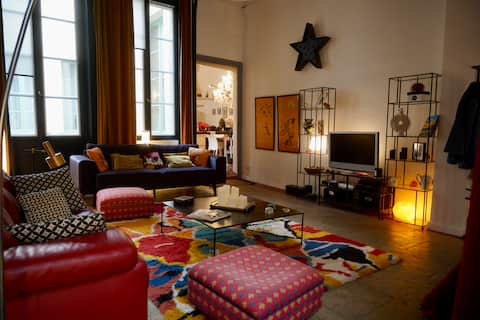Propriété Airbnb réussie: Chic and Peaceful Apartment in the Heart of the City à Nîmes