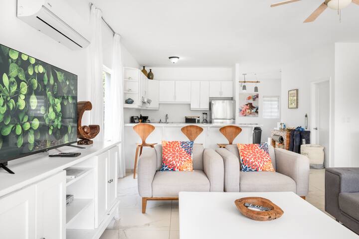 Beachfront Jewel in Langosta