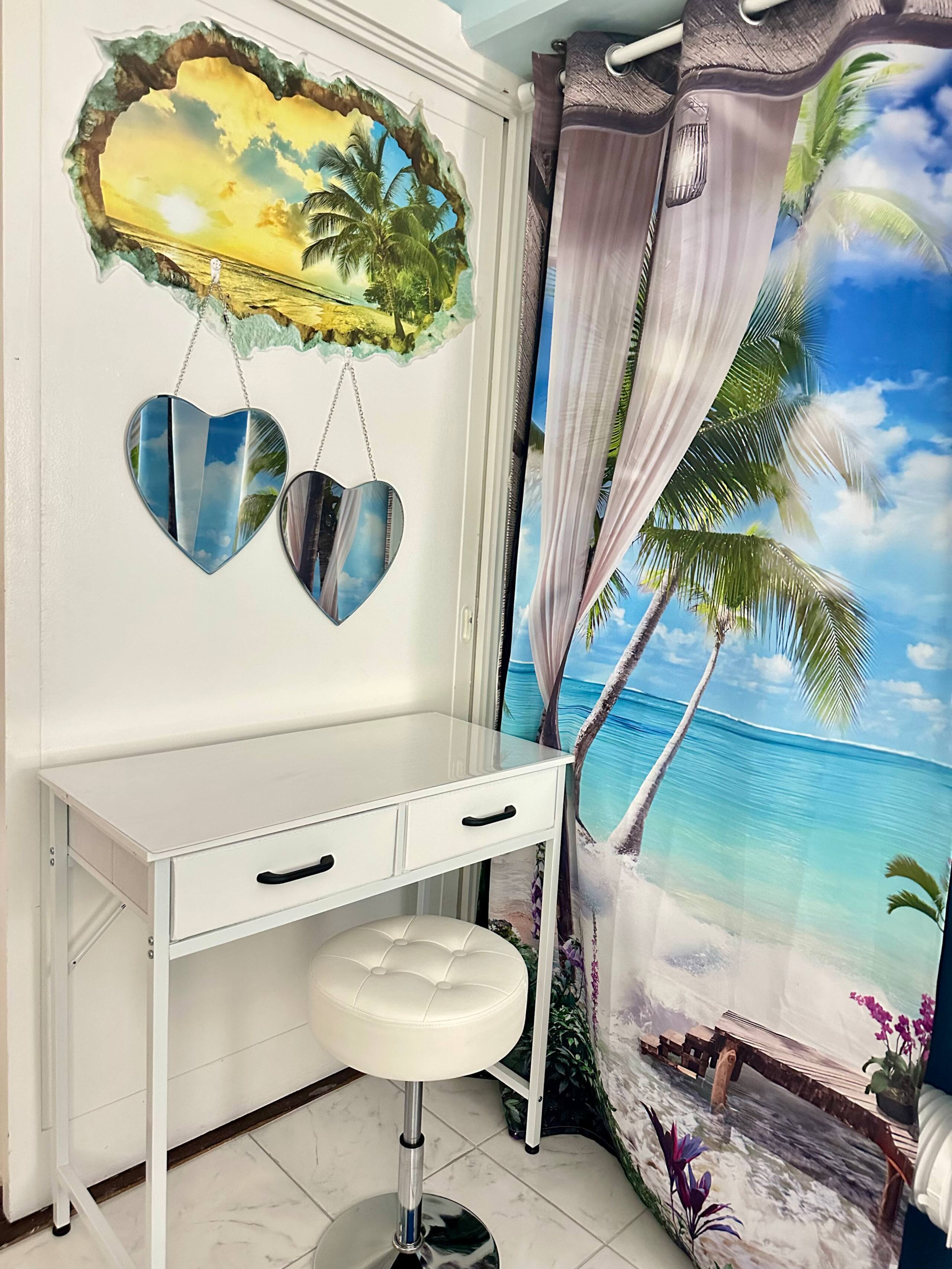Condo in Honolulu · ★4.75 · 2 bedrooms · 3 beds · 1 private bath - Image 21