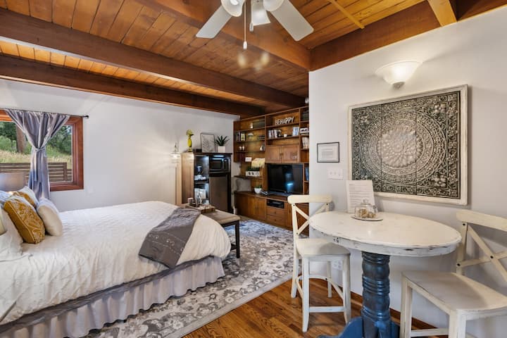 Vaša spavaća soba prilagođena svim potrebama s udobnostima kao u vlastitom domu!