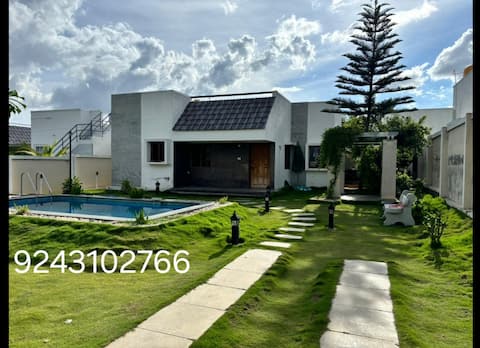Dream Scape Farmville- A/C Villa with Private POOL