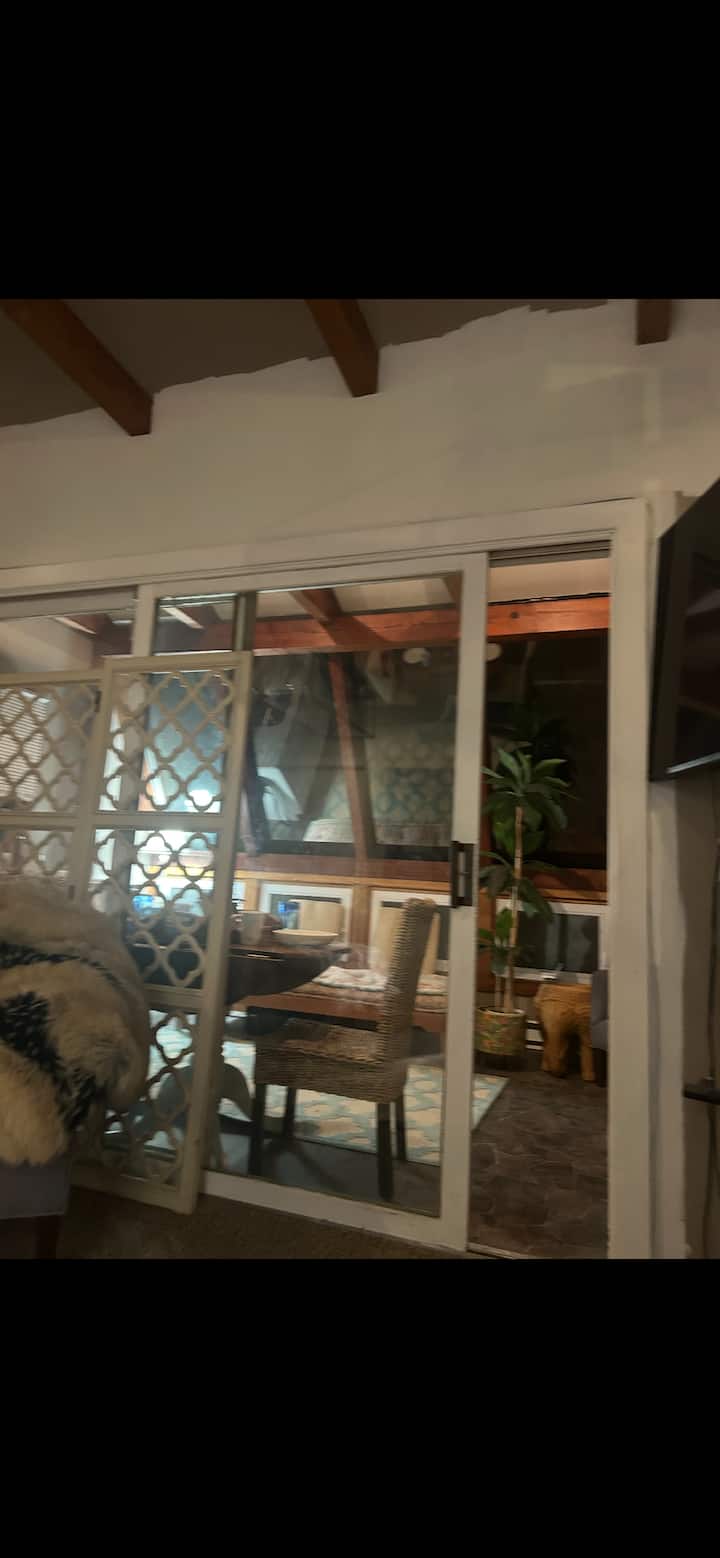 2 Room Suite - Rhode Island
