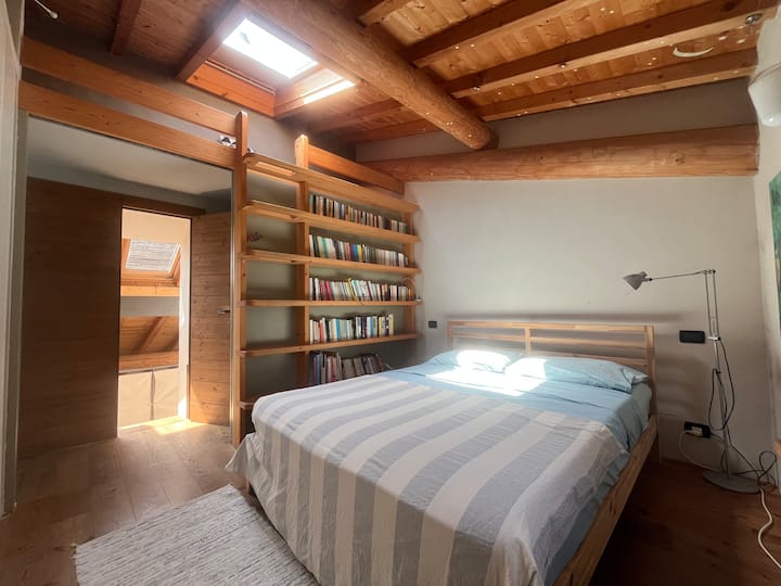 2ª planta. Dormitorio 2 con galería.