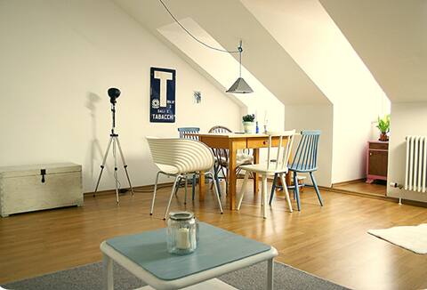 Beautiful 2 room attic apartment in the heart of Priens