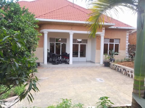 Sunset View Home, Kigali City, Nyagatovu-Remera
