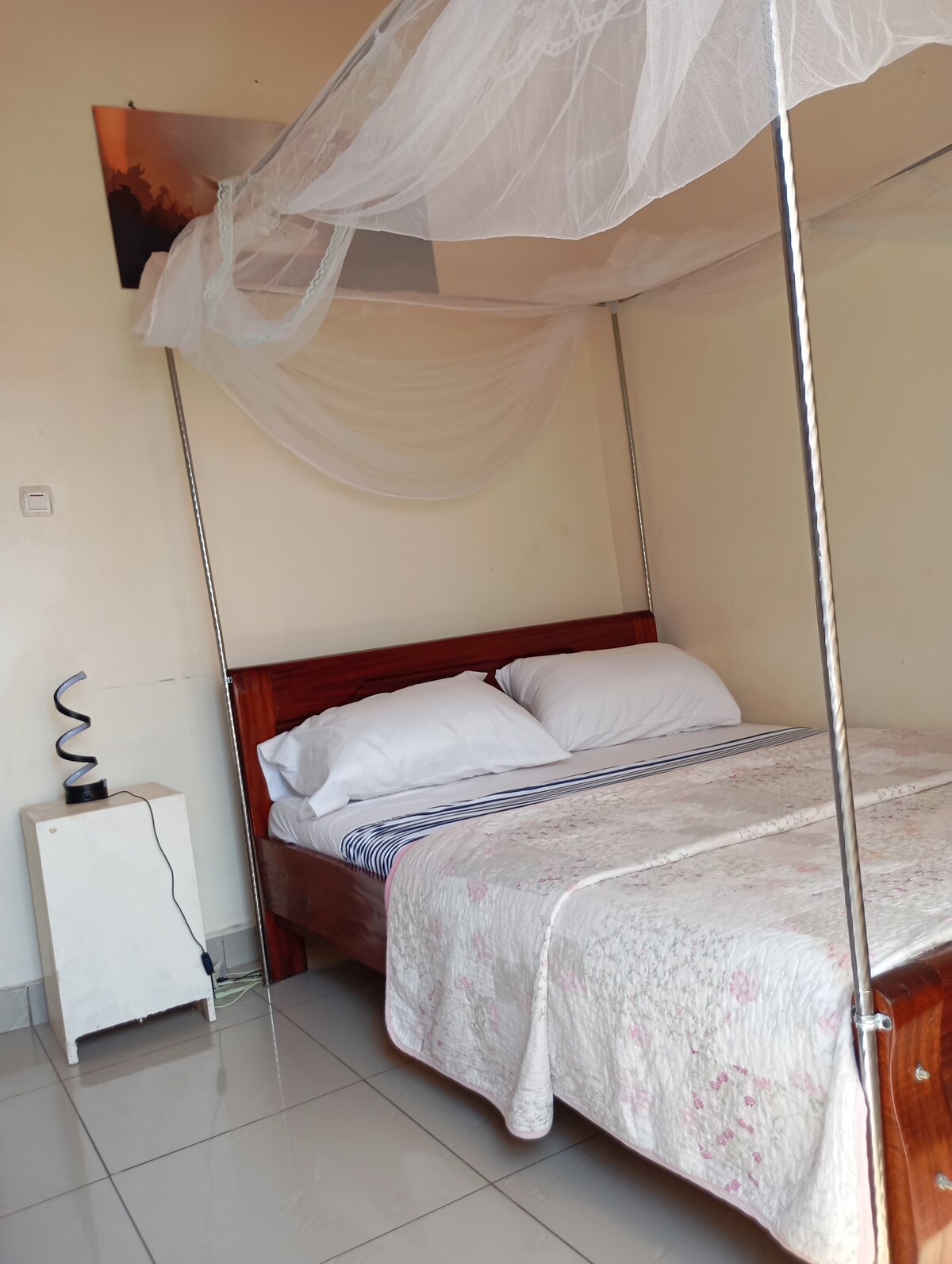 tweepersoonskamer met gedeelde badkamer 2