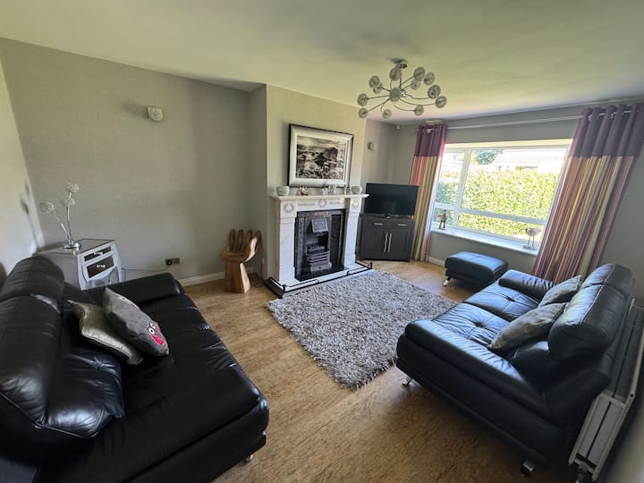 4 Bedrooms, Enclosed Patio Area & Garden & Parking - Portstewart