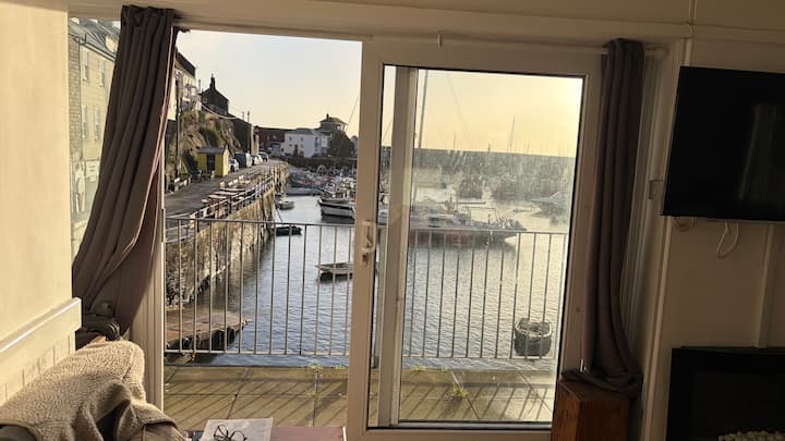 Cornish Hideaway Overlooking Sea - Gorran Haven