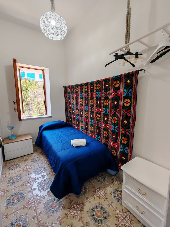 Dhomë gjumi 4