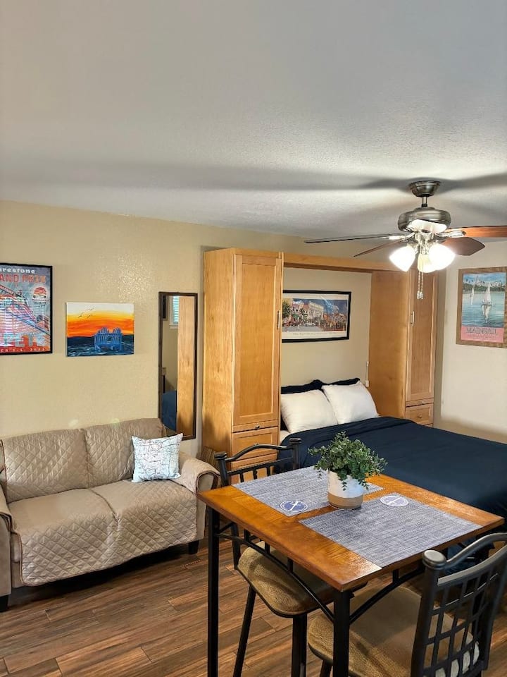 Cozy Casita In Ne St. Petersburg - St. Petersburg, FL