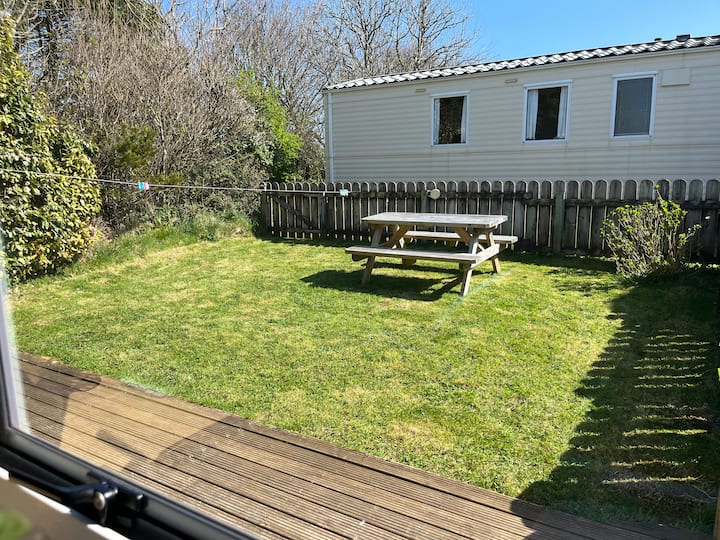 Back garden image 5