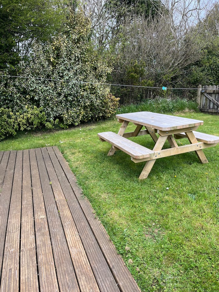 Back garden image 3