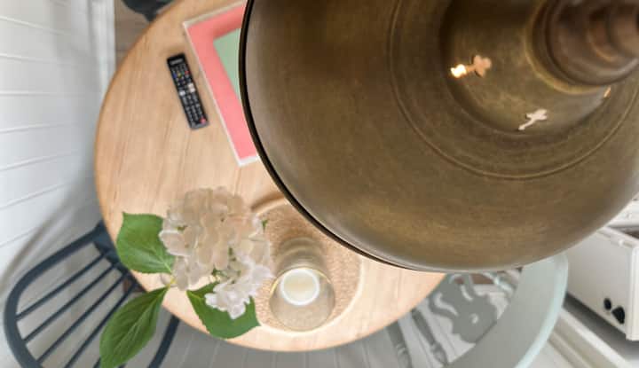 Dining area image 1