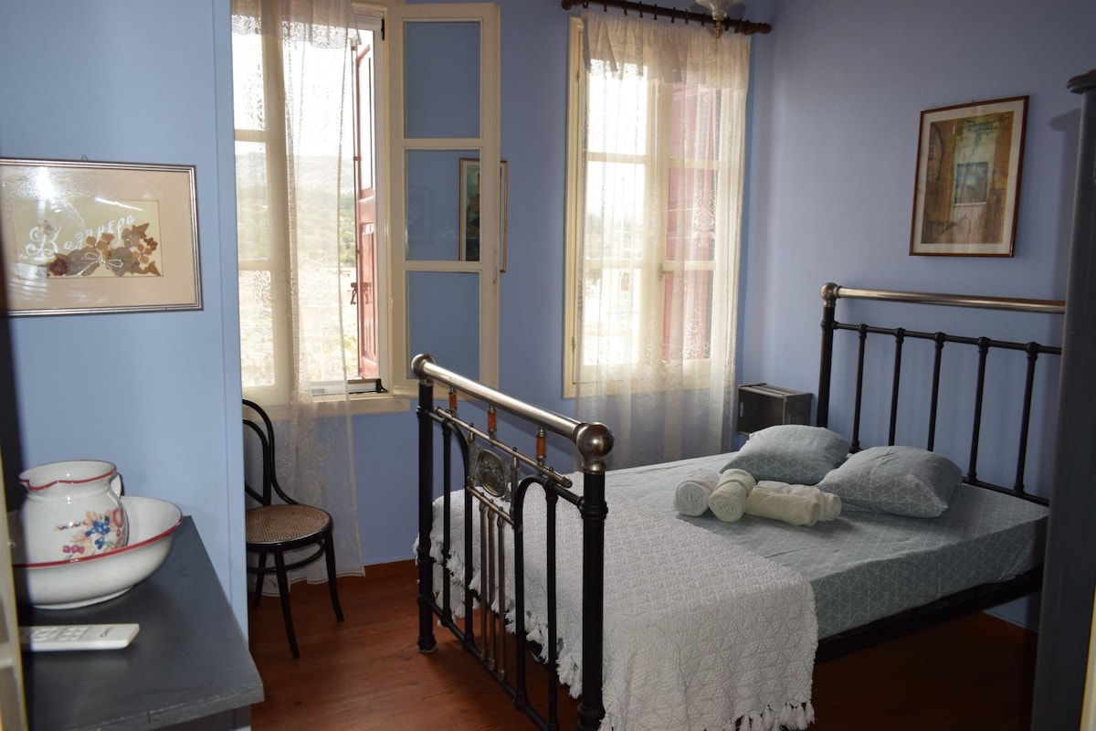 Dhoma e gjumit 2 Kati i sipërm 