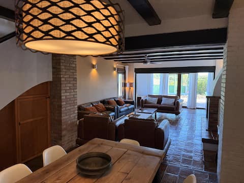 Airbnb con mejor rendimiento: Luxury retreat Tennis&pool in full Nature en Xàbia / Jávea