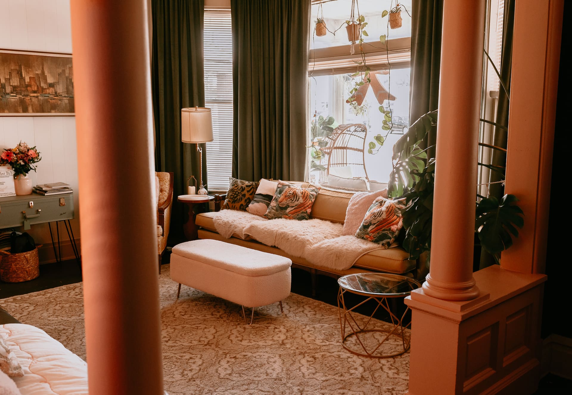 Pink Lotus BnB- boho, romantic, stocked, *location