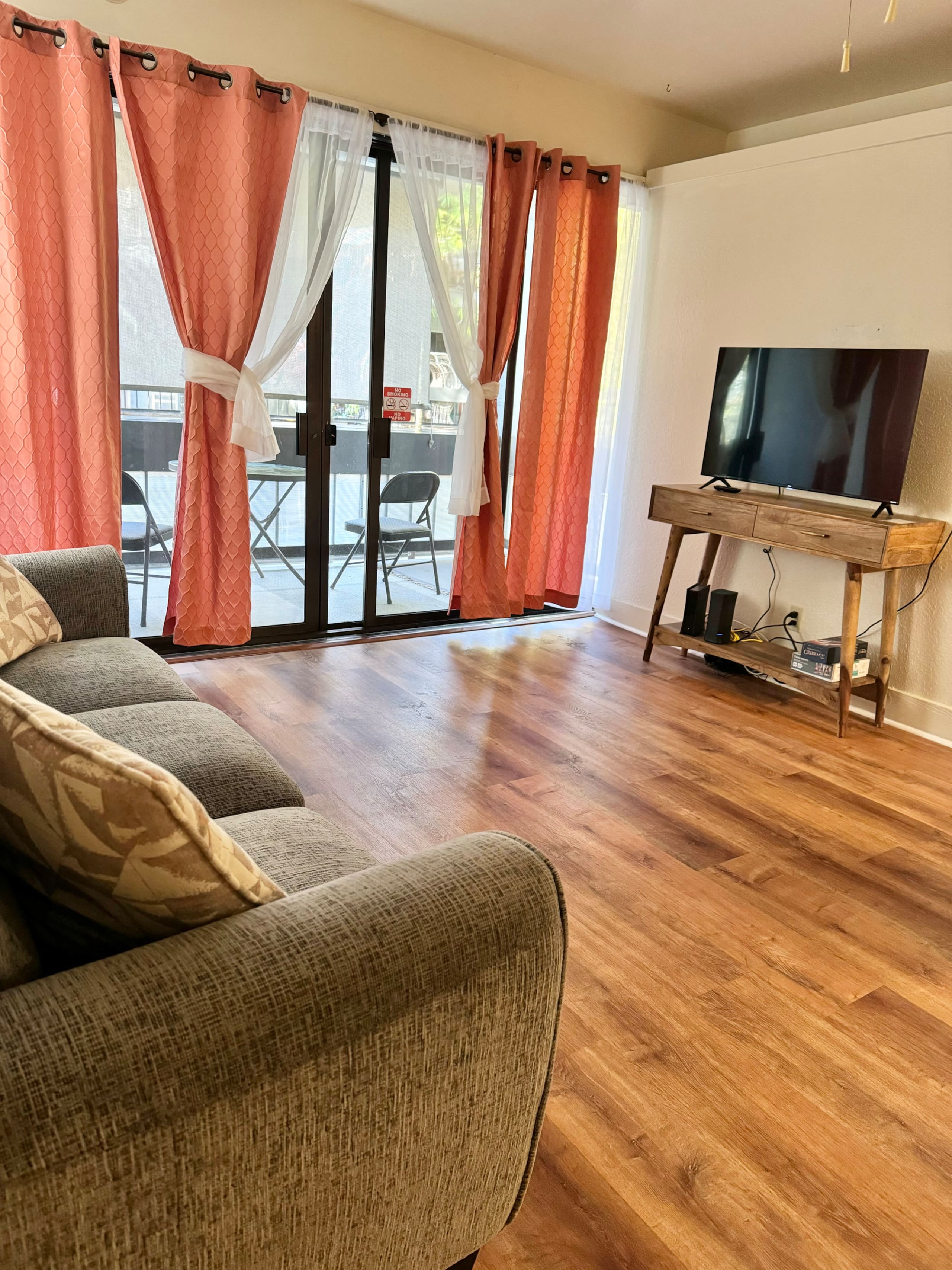 Condo in Hilo · ★4.39 · 1 bedroom · 1 bed · 1 private bath - Image 2