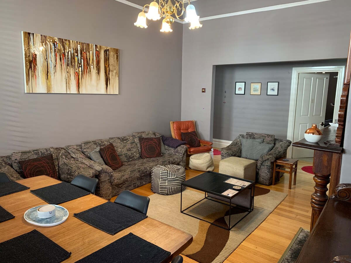 Successful Airbnb property: View on Gallery House in Bendigo