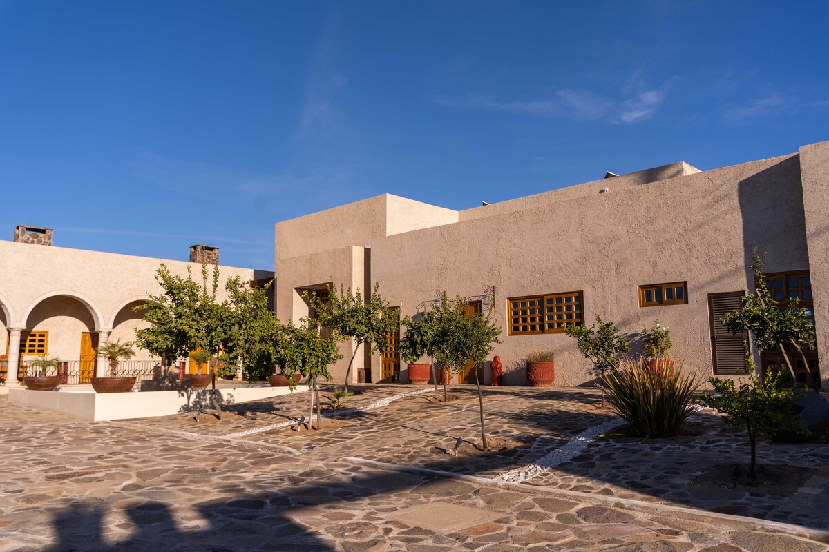 5BR Cottage in Valle de Guadalupe — 5 bedroom vacation rental in Valle de Guadalupe