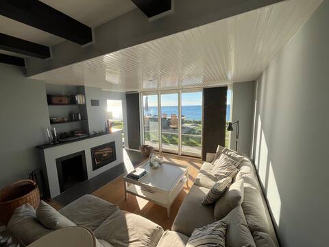 Popular Airbnb listing: Liseleje, 1st row, sea view, 185 m2, private beach in Halsnæs