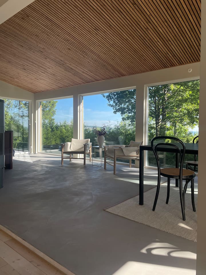 Modern House With Lakeview - Near Town And Nature - Habo