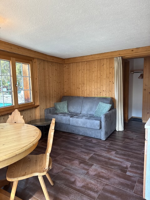 Top performing Airbnb: Cozy apartment in Saas /Klosters-Serneus in Klosters