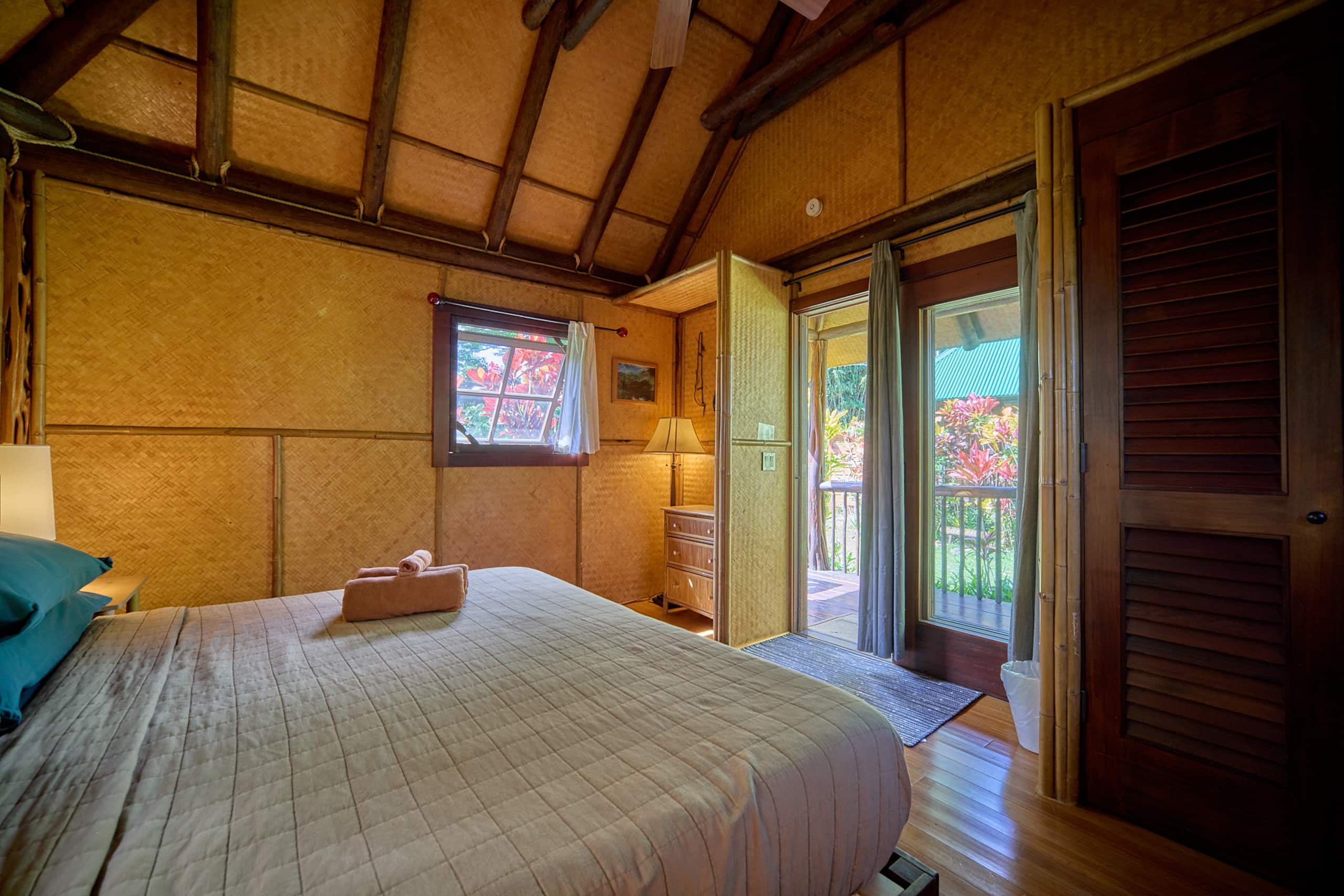 Cabin in Kapaau · ★4.98 · 1 bedroom · 2 beds · 1 shared bath - Image 1
