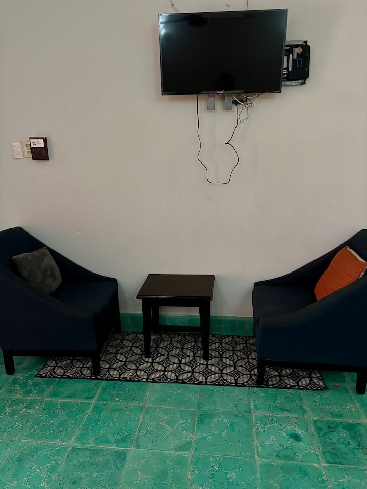 Casa Wenej! Nice Place To Relax Wifi•hot Water+a/c - Valladolid